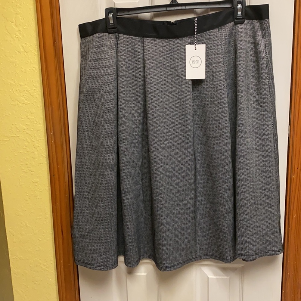 1901 Skirt Herringbone Knit Chevron Skirt XXL